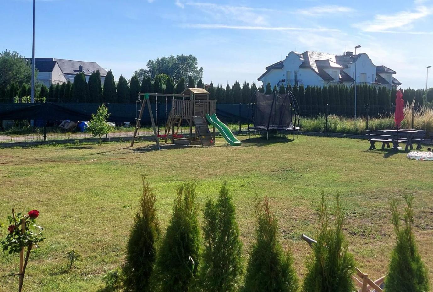 Uroczy Zakatek Apartment Гжибово Екстериор снимка